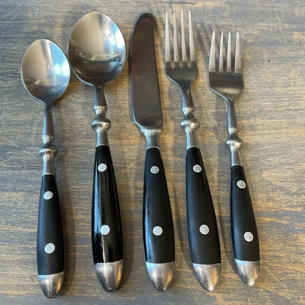 Williams Sonoma Cafe Black stainless flatware 5 piece set silver